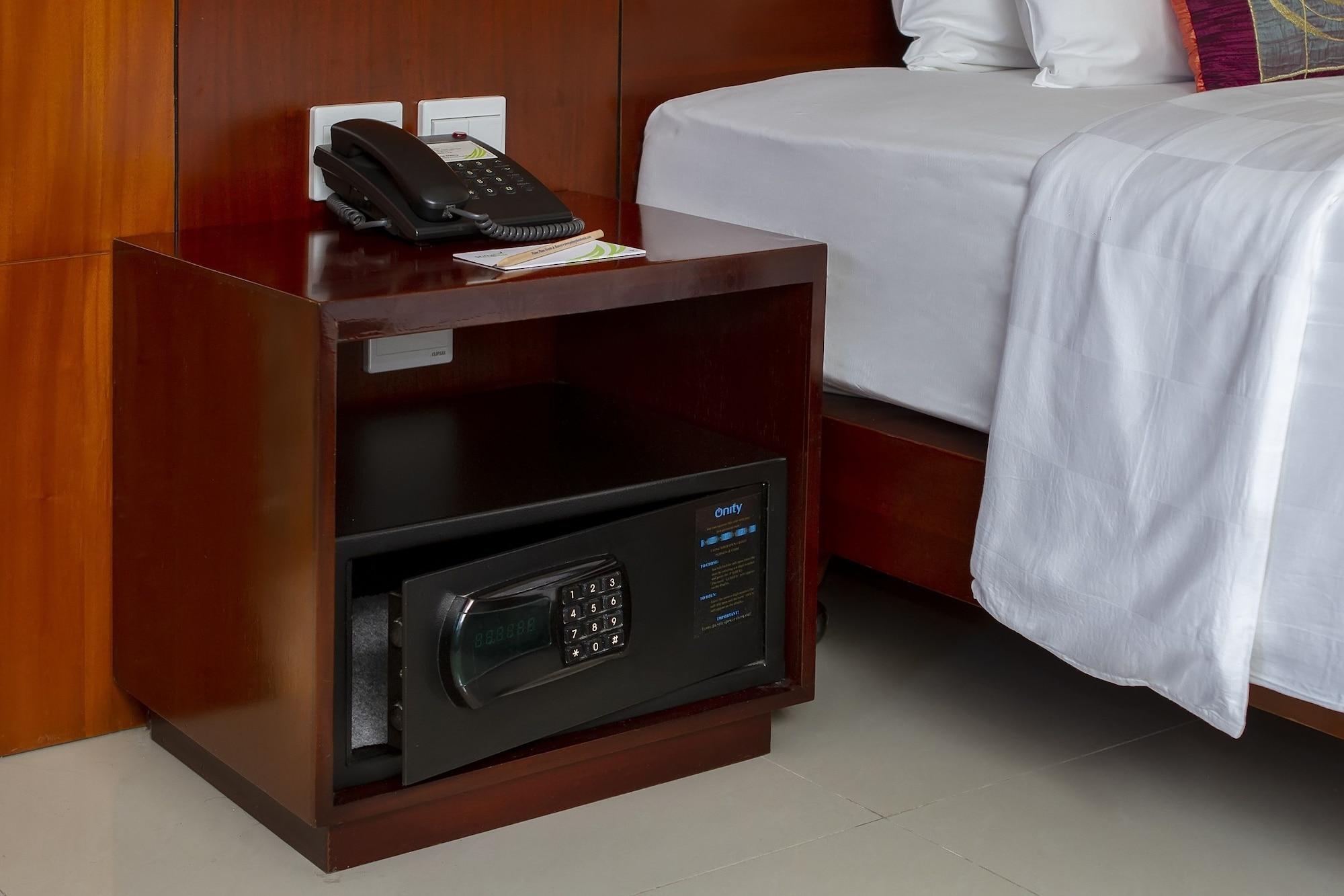 Primebiz Hotel Kuta Kuta Lombok Eksteriør billede