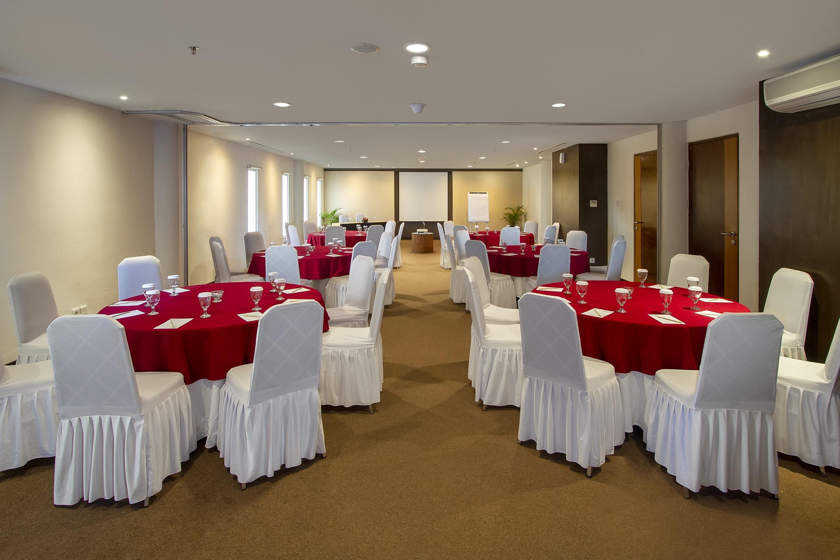 Primebiz Hotel Kuta Kuta Lombok Eksteriør billede